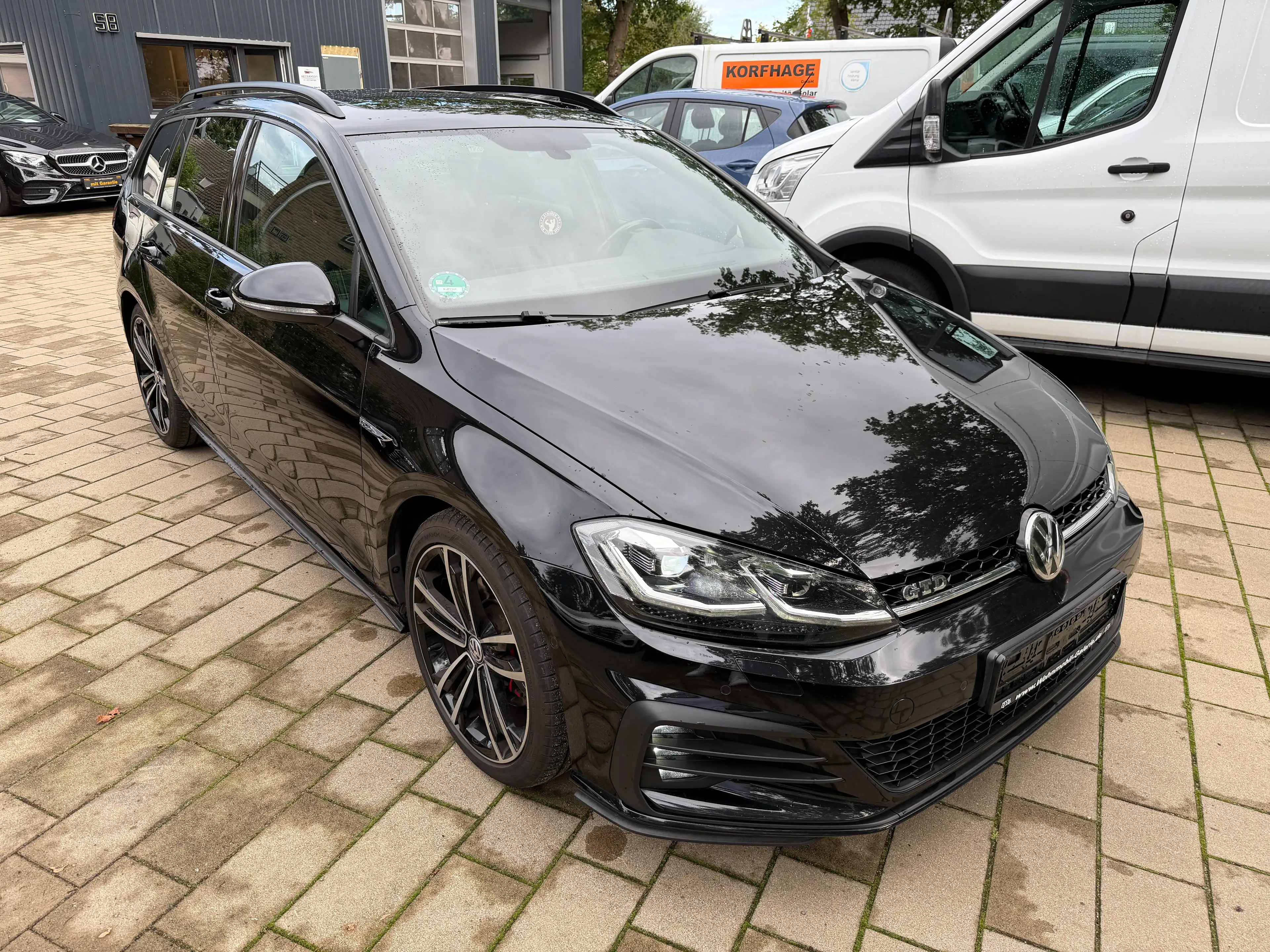 Volkswagen Golf GTD GTD LED*Virtual*Pano*AHK*Carplay*Keyless! — photo 6