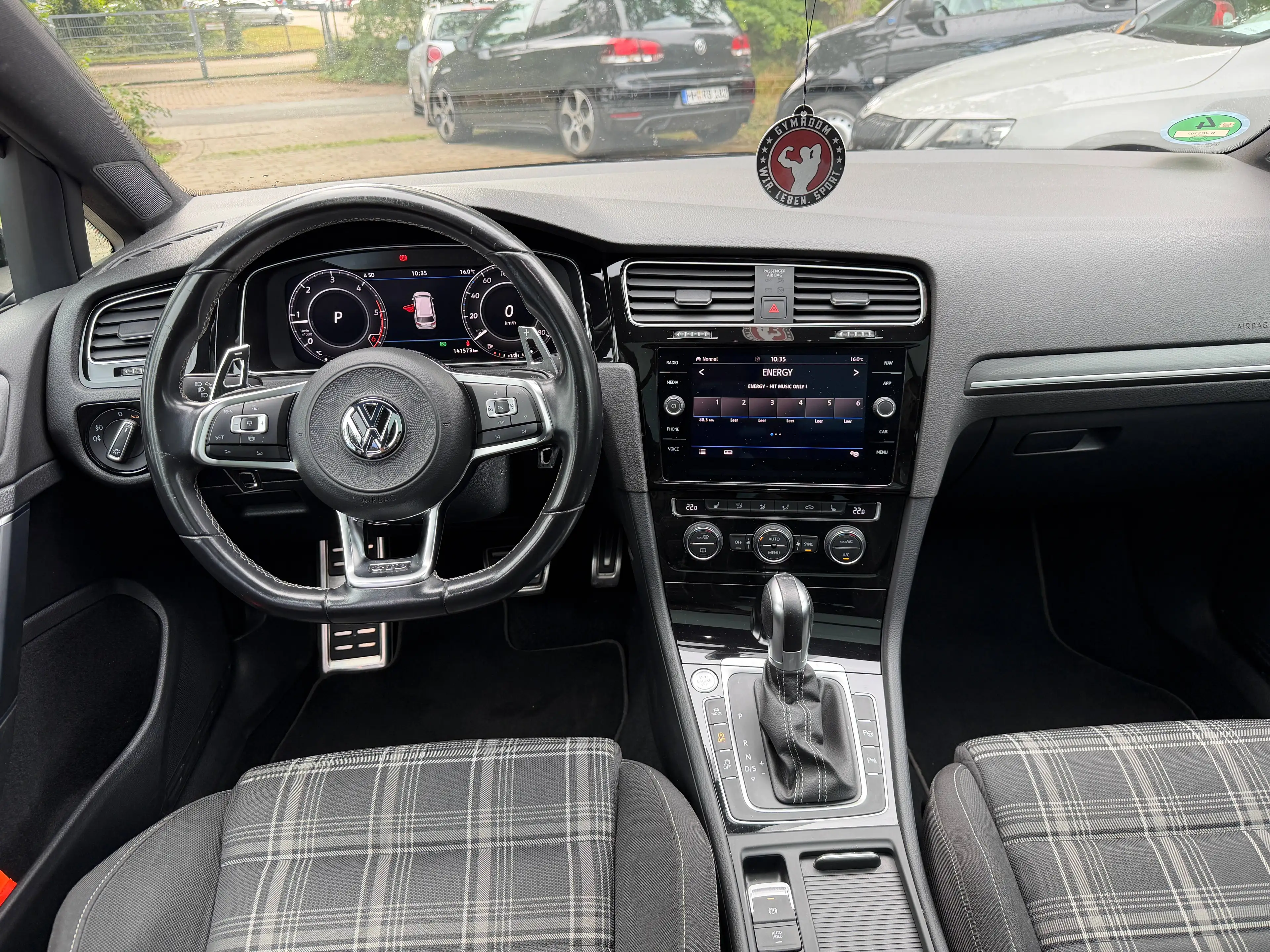Volkswagen Golf GTD GTD LED*Virtual*Pano*AHK*Carplay*Keyless! — photo 9