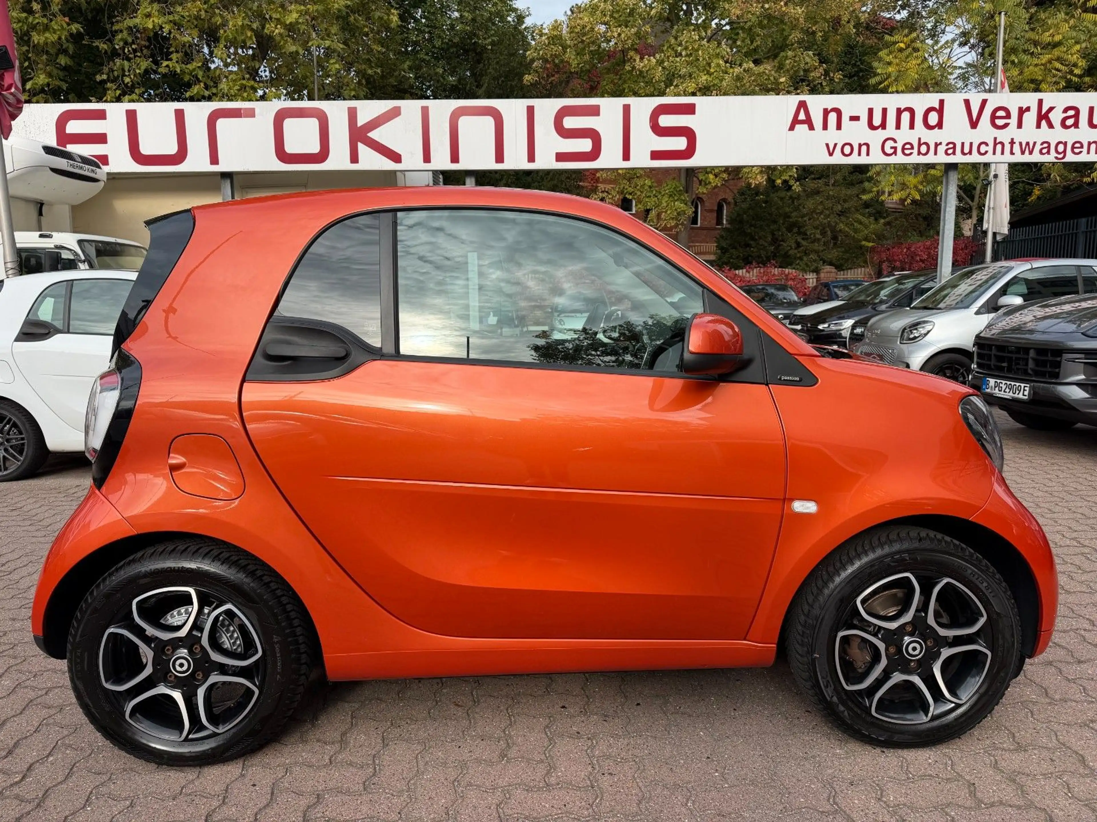 smart forTwo fortwo 66kW DCT*PANORAMA*NAVI*SHZ*JBL*KAMERA*