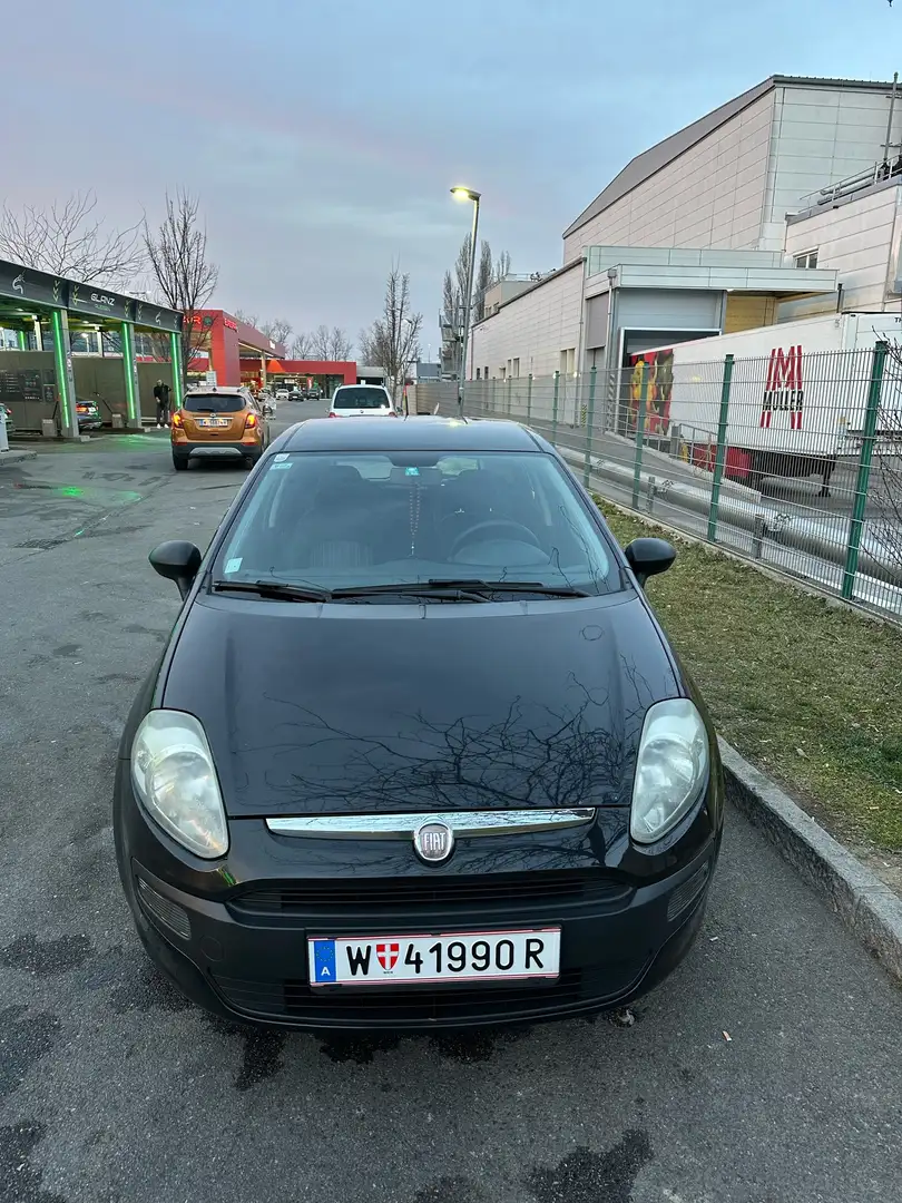 Fiat Punto Evo 1.4 8V Dynamic Start&Stop Schwarz - 1
