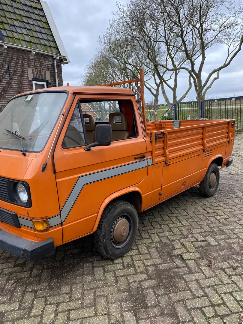 Oldtimer Volkswagen Pick-up Orange - 2