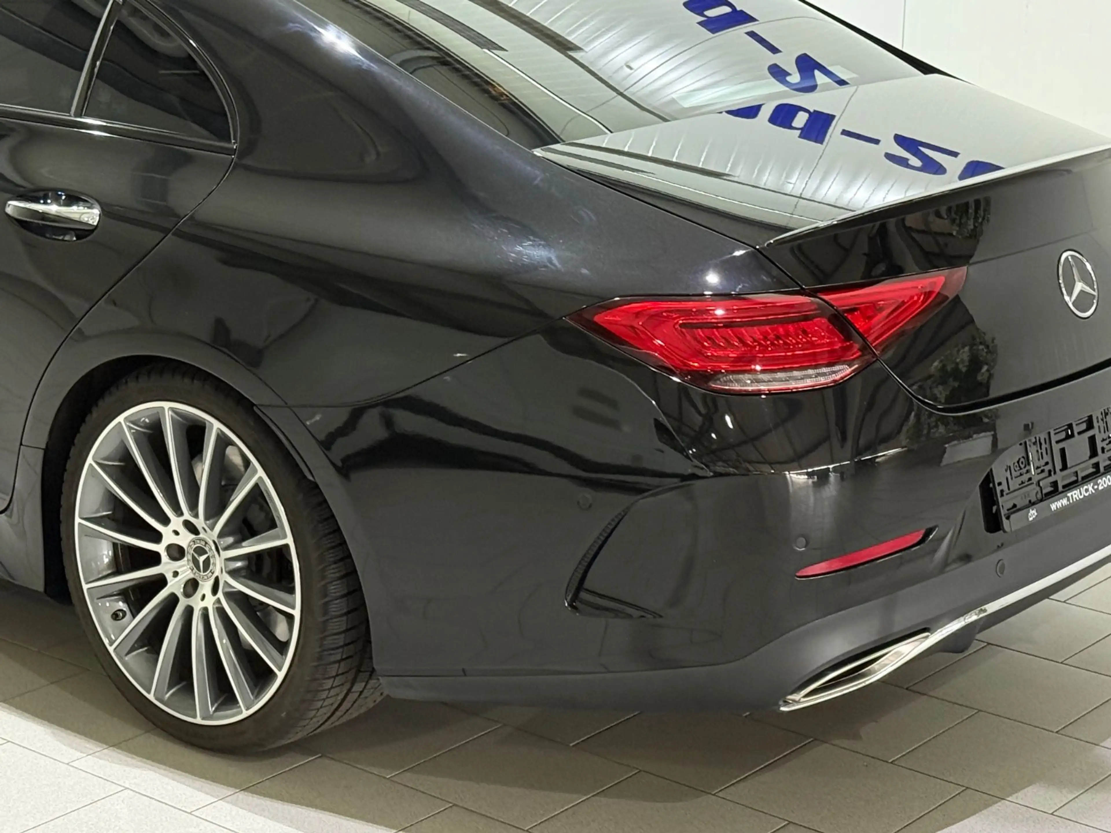 Mercedes-Benz CLS 450 4M AMG-Line — photo 11