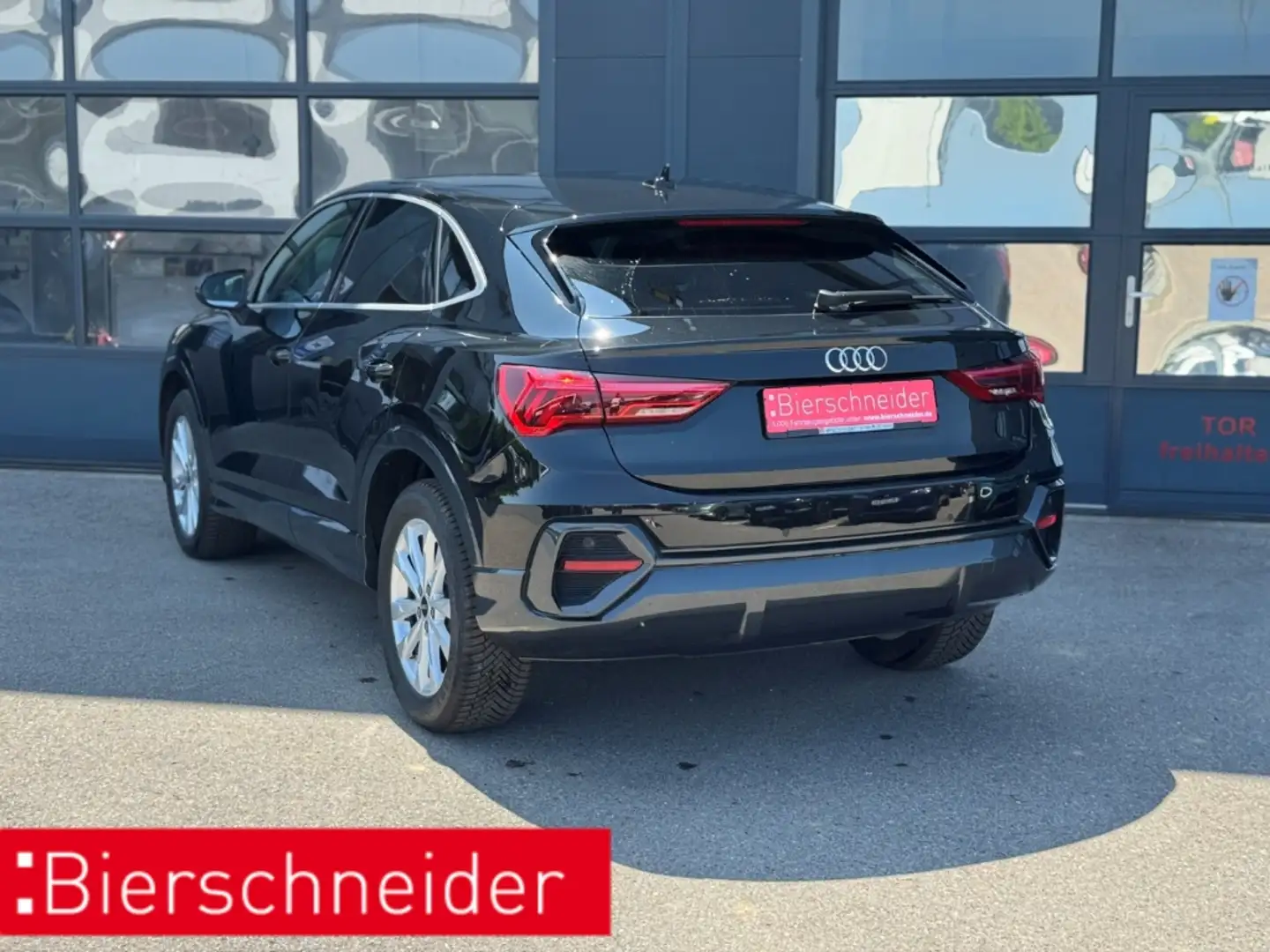 Audi Q3 Sportback 35 TFSI S-tronic LED NAVI ACC PDC SHZ Schwarz - 2