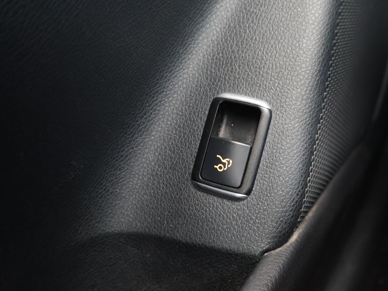 Mercedes-Benz CLA 200 AMG-LINE AUT7. + PANORAMA | CAMERA | SPORTSTOELEN — photo 25
