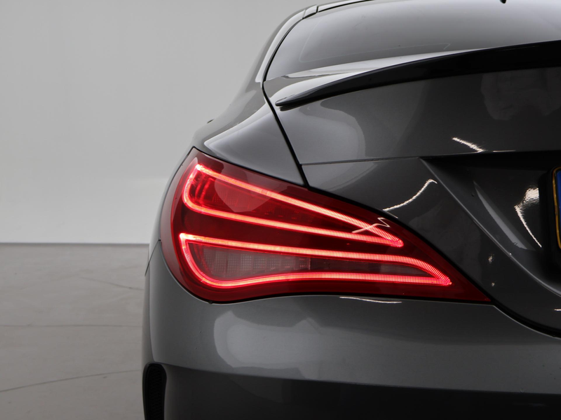 Mercedes-Benz CLA 200 AMG-LINE AUT7. + PANORAMA | CAMERA | SPORTSTOELEN — photo 18