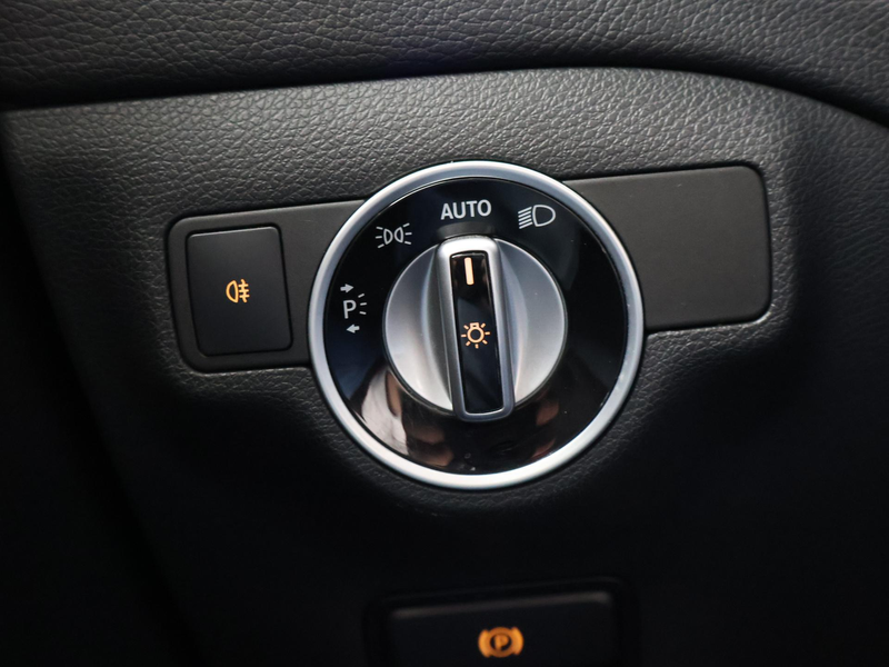 Mercedes-Benz CLA 200 AMG-LINE AUT7. + PANORAMA | CAMERA | SPORTSTOELEN — photo 26