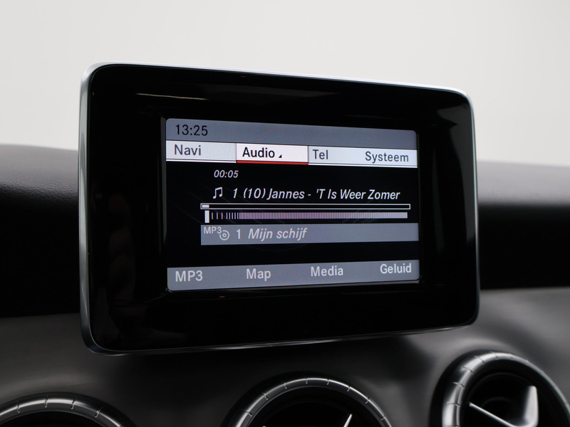 Mercedes-Benz CLA 200 AMG-LINE AUT7. + PANORAMA | CAMERA | SPORTSTOELEN — photo 38