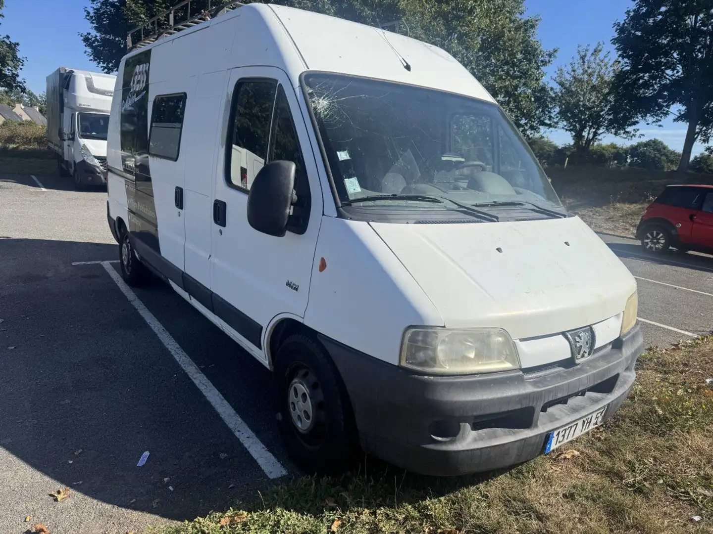 Peugeot Boxer 2.8 HDi127 Combi 330M Blanc - 2