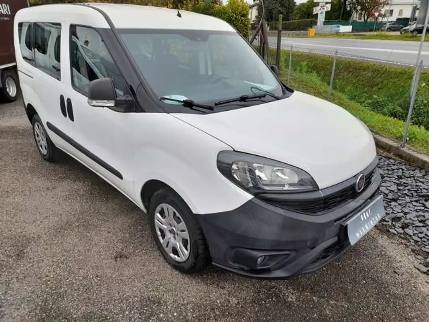 Fiat Doblo CARGO COMBI N1 AUTOCARRO 5 POSTI 1.3 mjt 16v 288 Weiß - 1
