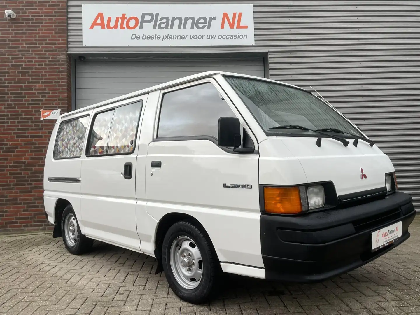 Mitsubishi L300 2.5 D! 5-Persoons! 2X Schuifdeuren! Weiß - 1