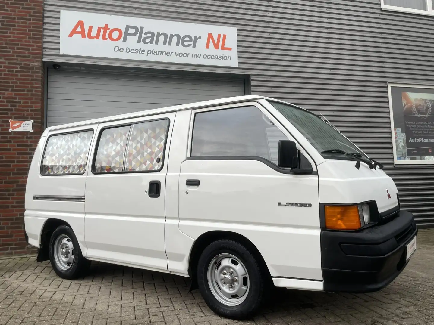 Mitsubishi L300 2.5 D! 5-Persoons! 2X Schuifdeuren! Blanco - 2