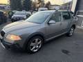 Skoda Octavia Scout 4X4 - thumbnail 3