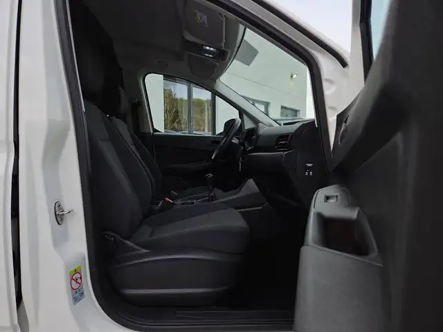 Volkswagen Caddy view 9