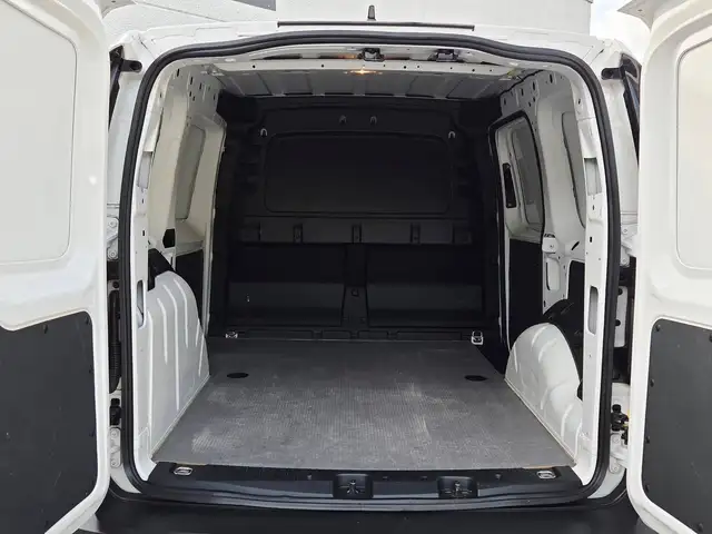 Volkswagen Caddy view 10