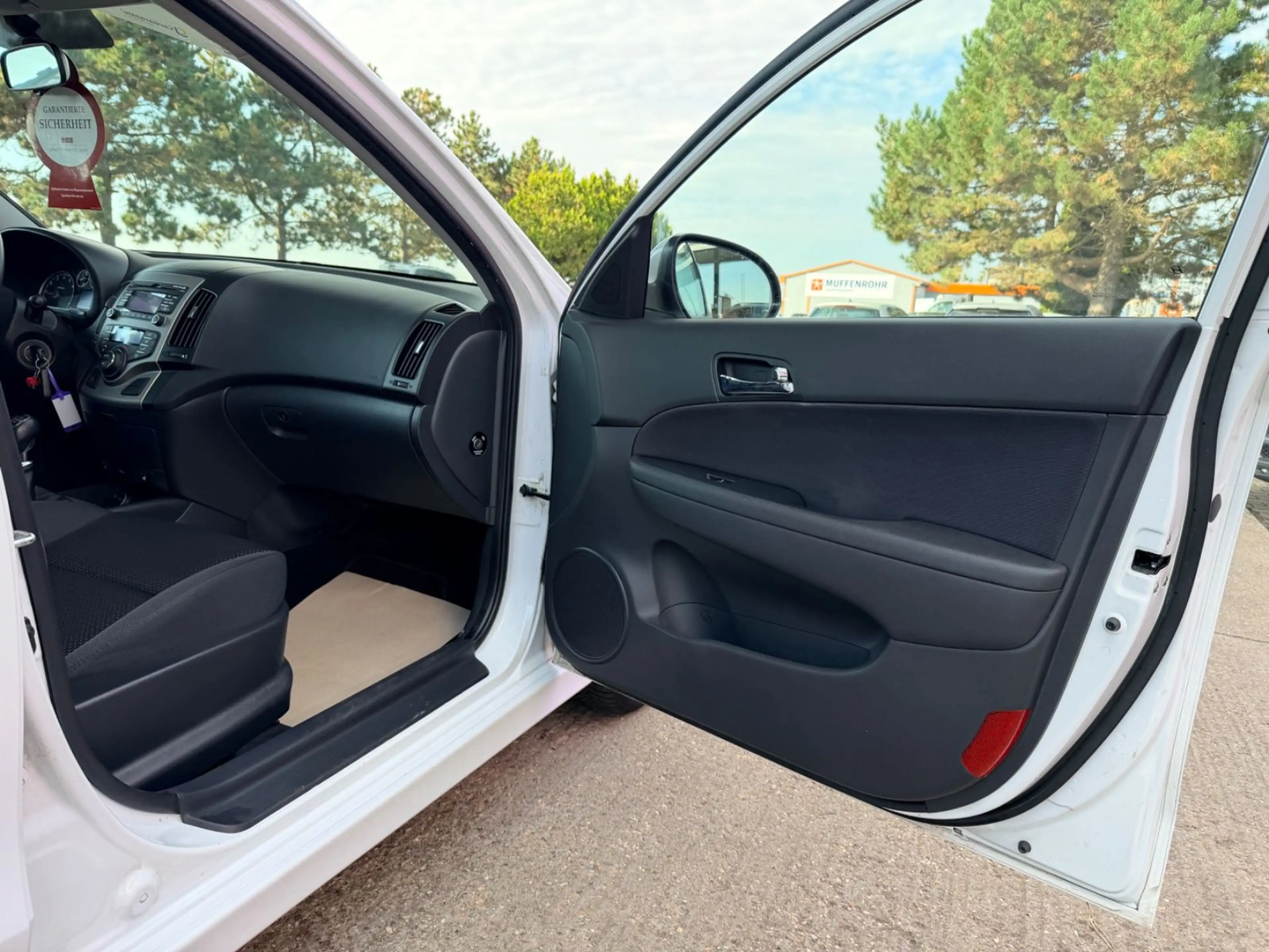 Hyundai i30 CW blue drive 1.6 Style "1 Hand"AHK"HU/AU" — photo 21