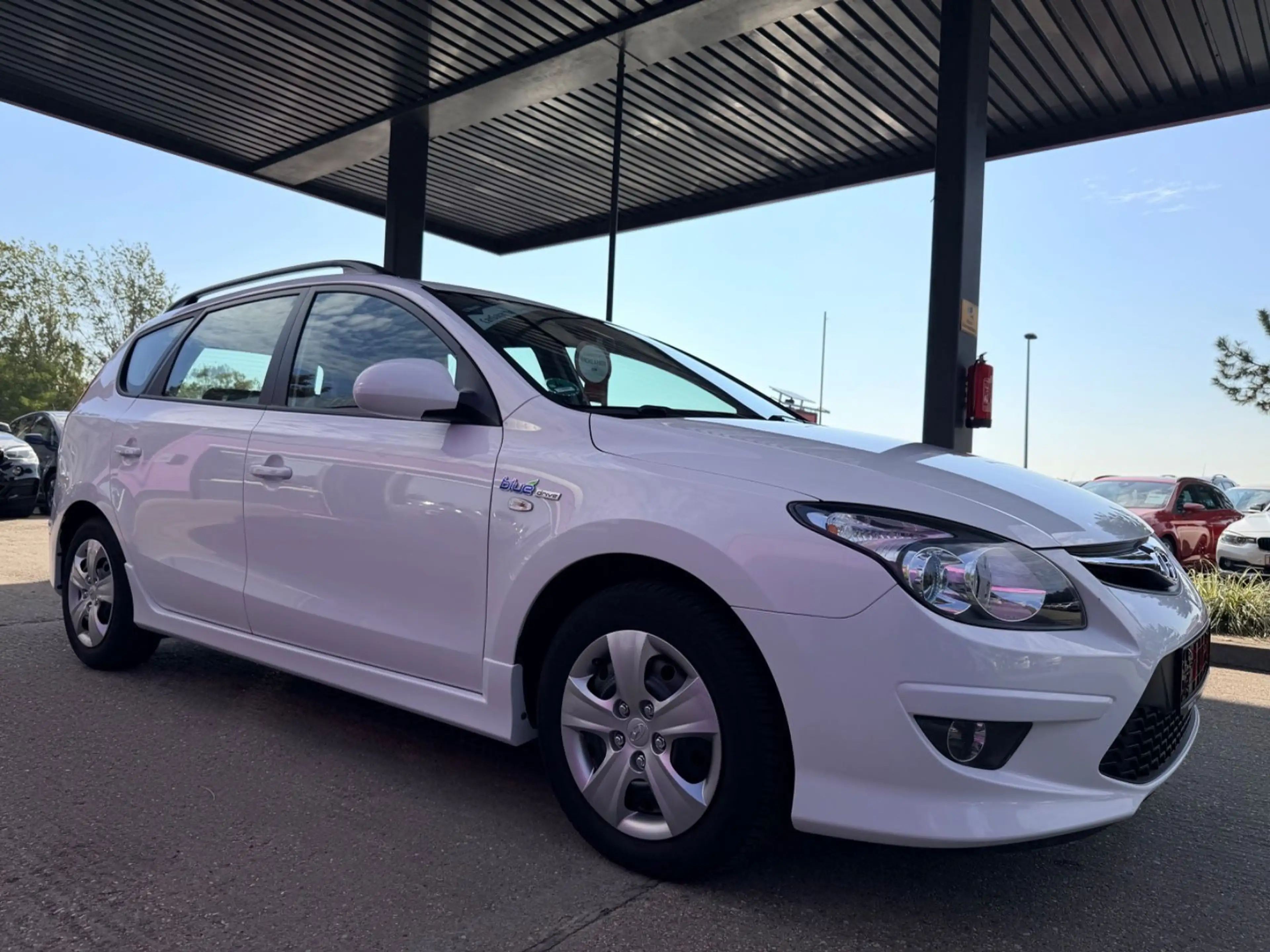 Hyundai i30 CW blue drive 1.6 Style "1 Hand"AHK"HU/AU" — photo 4