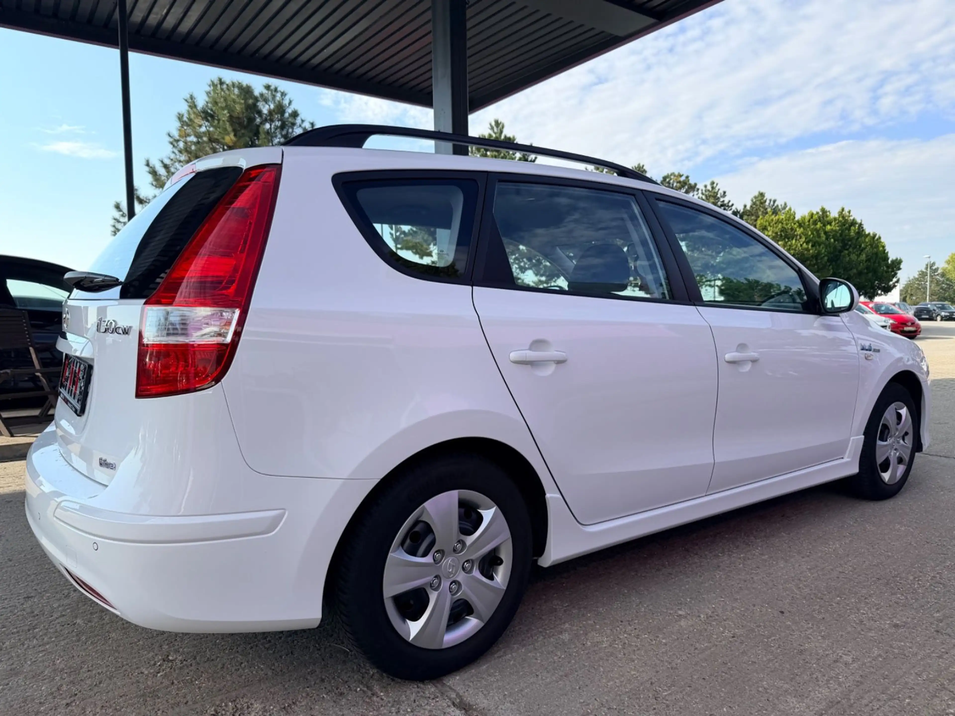 Hyundai i30 CW blue drive 1.6 Style "1 Hand"AHK"HU/AU" — photo 6