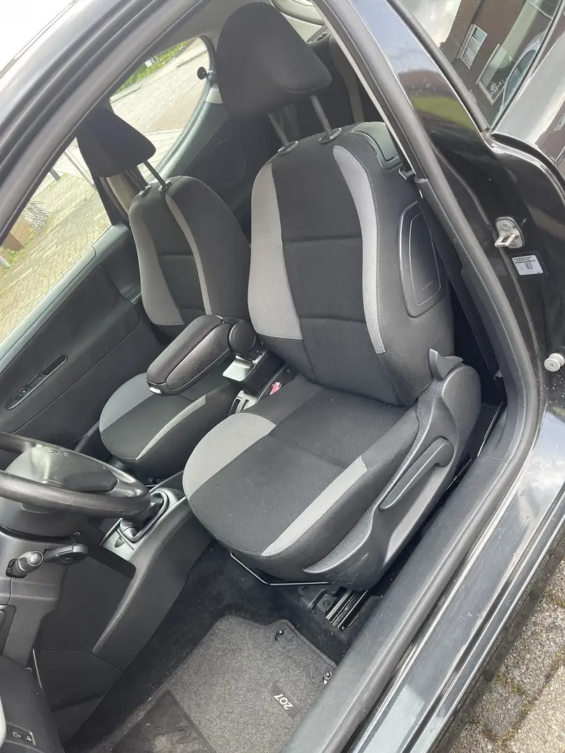 Peugeot 207 1.4 VTi Cool 'n Blue Zwart - 2