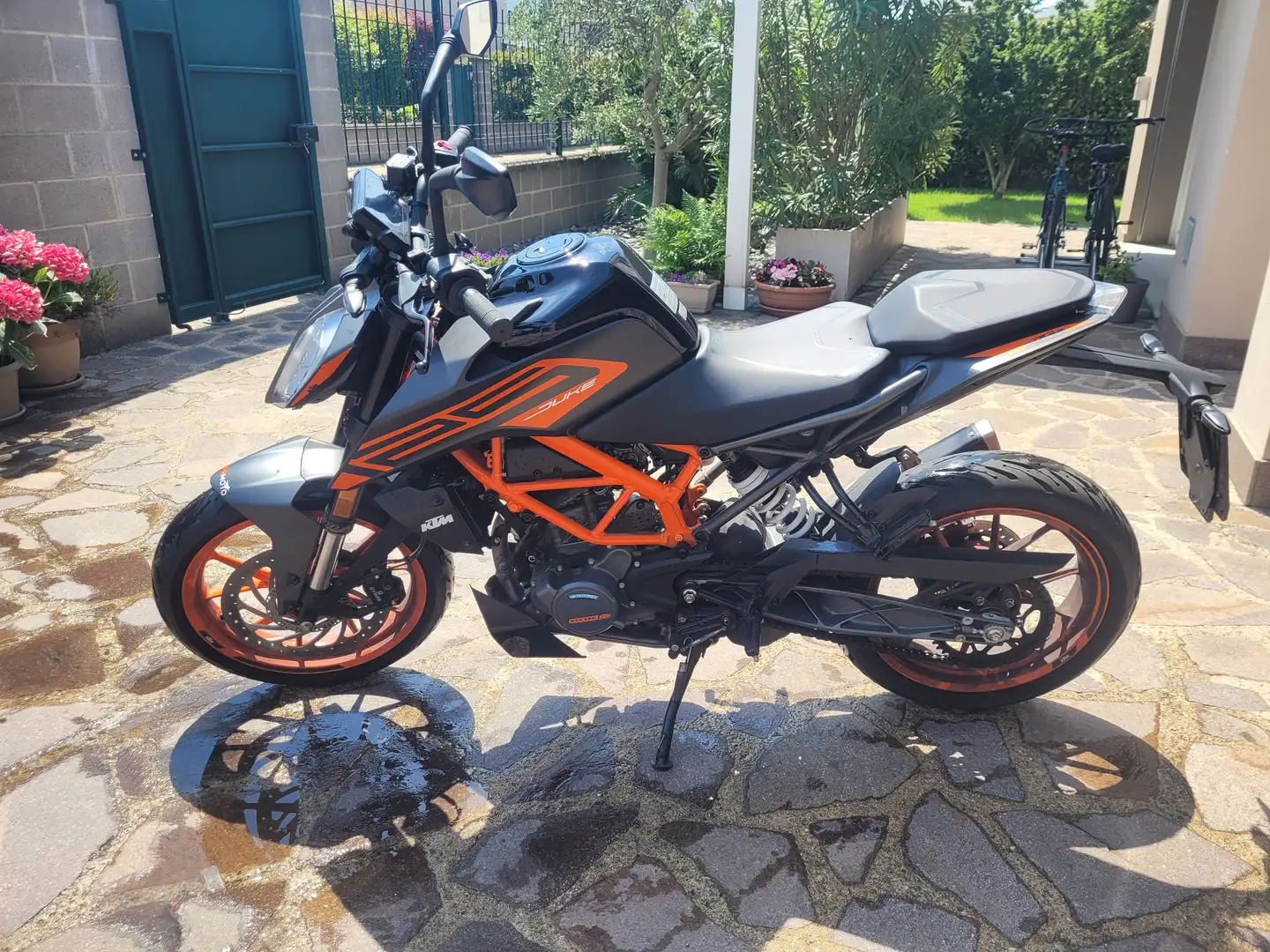 KTM 125 Duke Чорний - 1