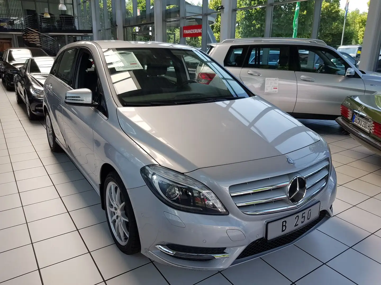 Mercedes-Benz B 250 EXKLUSIV KAMERA LEDER AUT NAVI PTS XENON Zilver - 2
