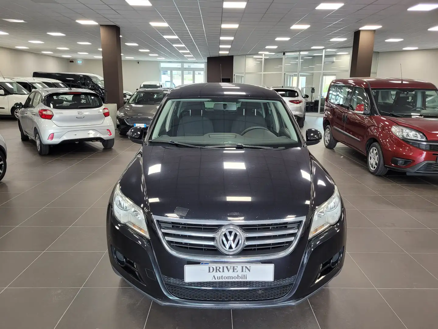 Volkswagen Tiguan 2.0 tdi bm Trend Nero - 2