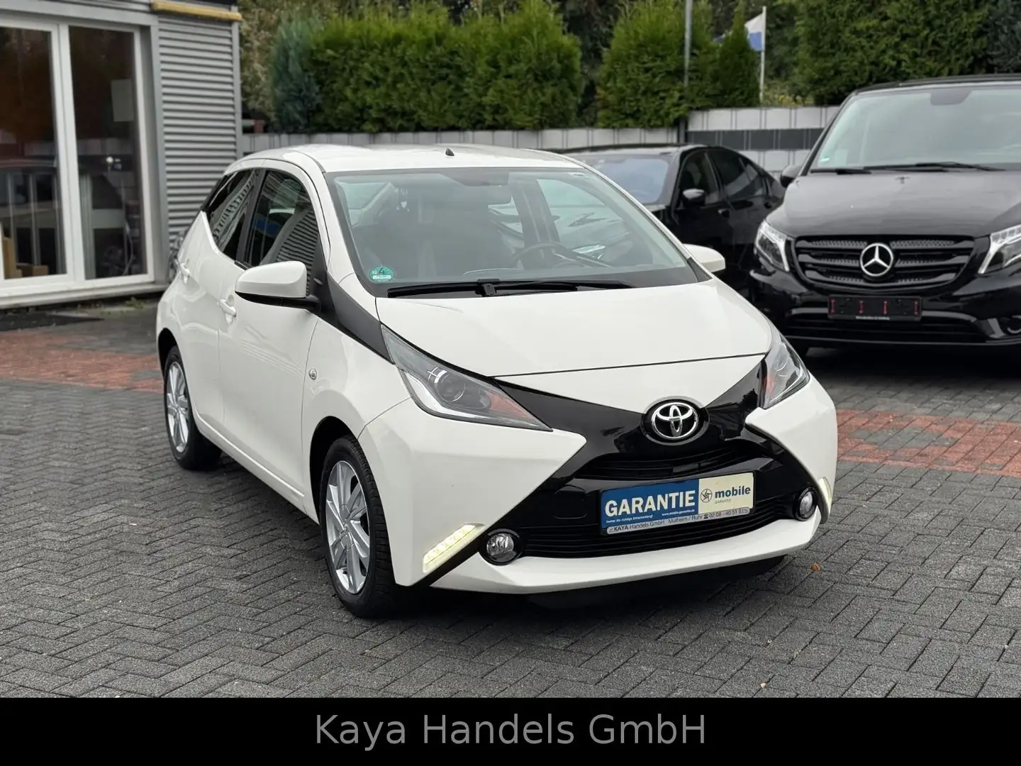 Toyota Aygo AYGO x-play touch KLIMA/KAMERA/1.Hand Weiß - 1