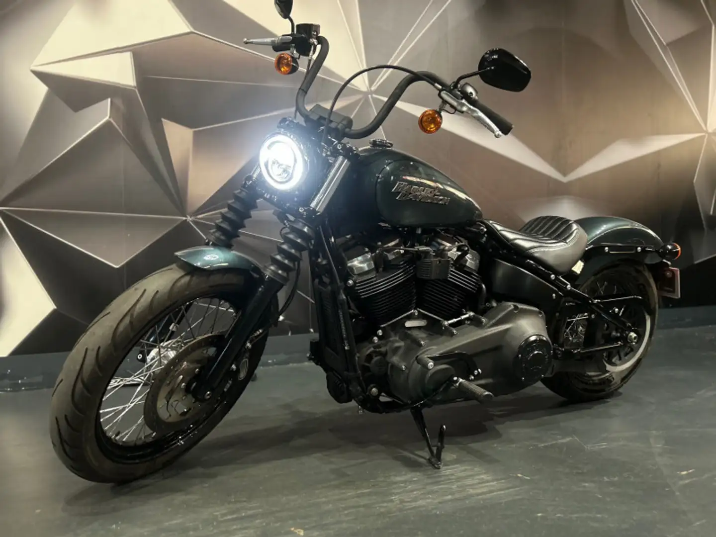 Harley-Davidson Street Bob SOFTAIL STREET BOB 1745 COULEUR 2020 Gris - 2