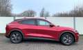 Ford Mustang Mach-E Rood - thumbnail 3
