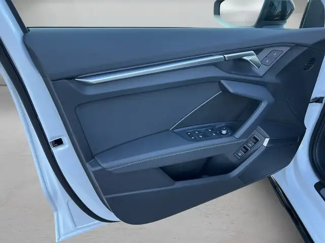 Audi A3 view 7