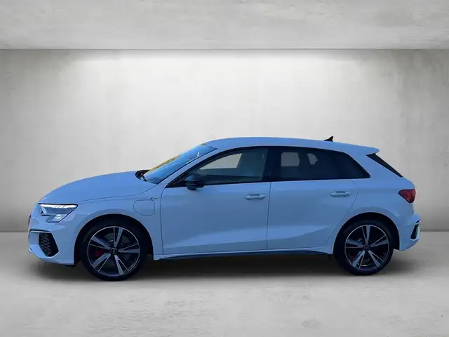 Audi A3 view 3