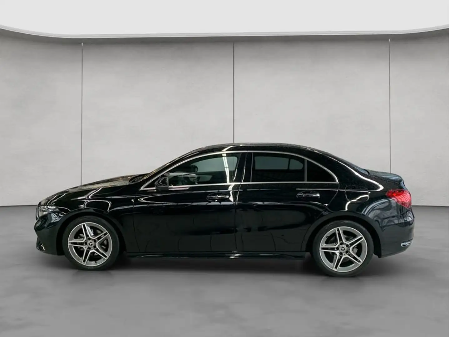 Mercedes-Benz A 180 A-Klasse Schwarz - 2