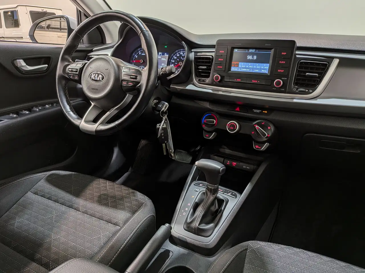 Kia Rio снимка Kia Rio