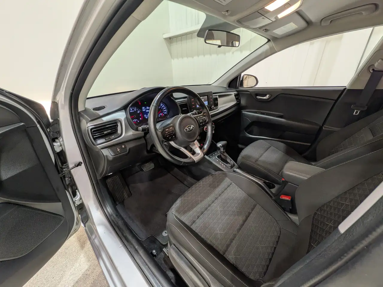 Kia Rio снимка Kia Rio