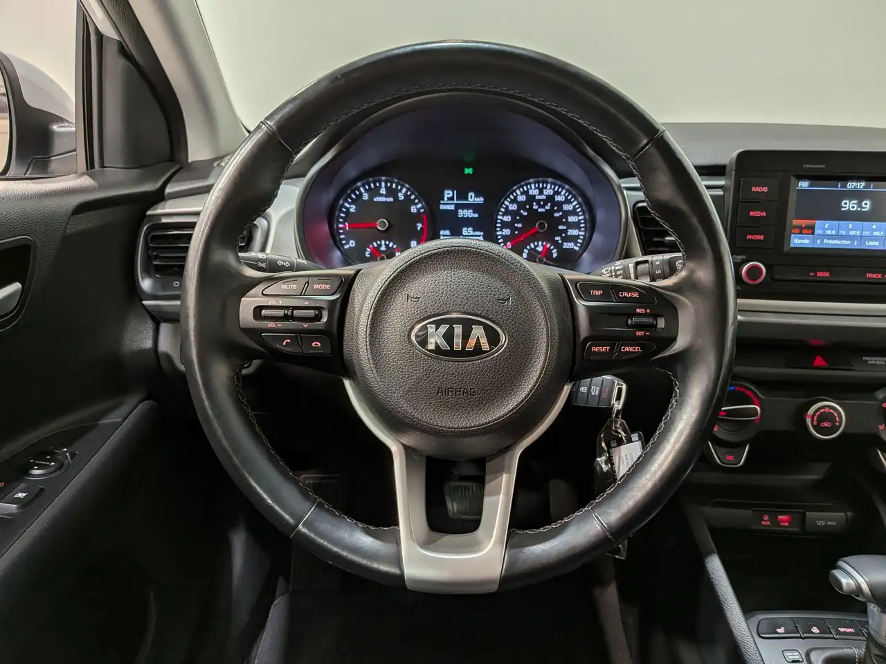 Kia Rio снимка Kia Rio