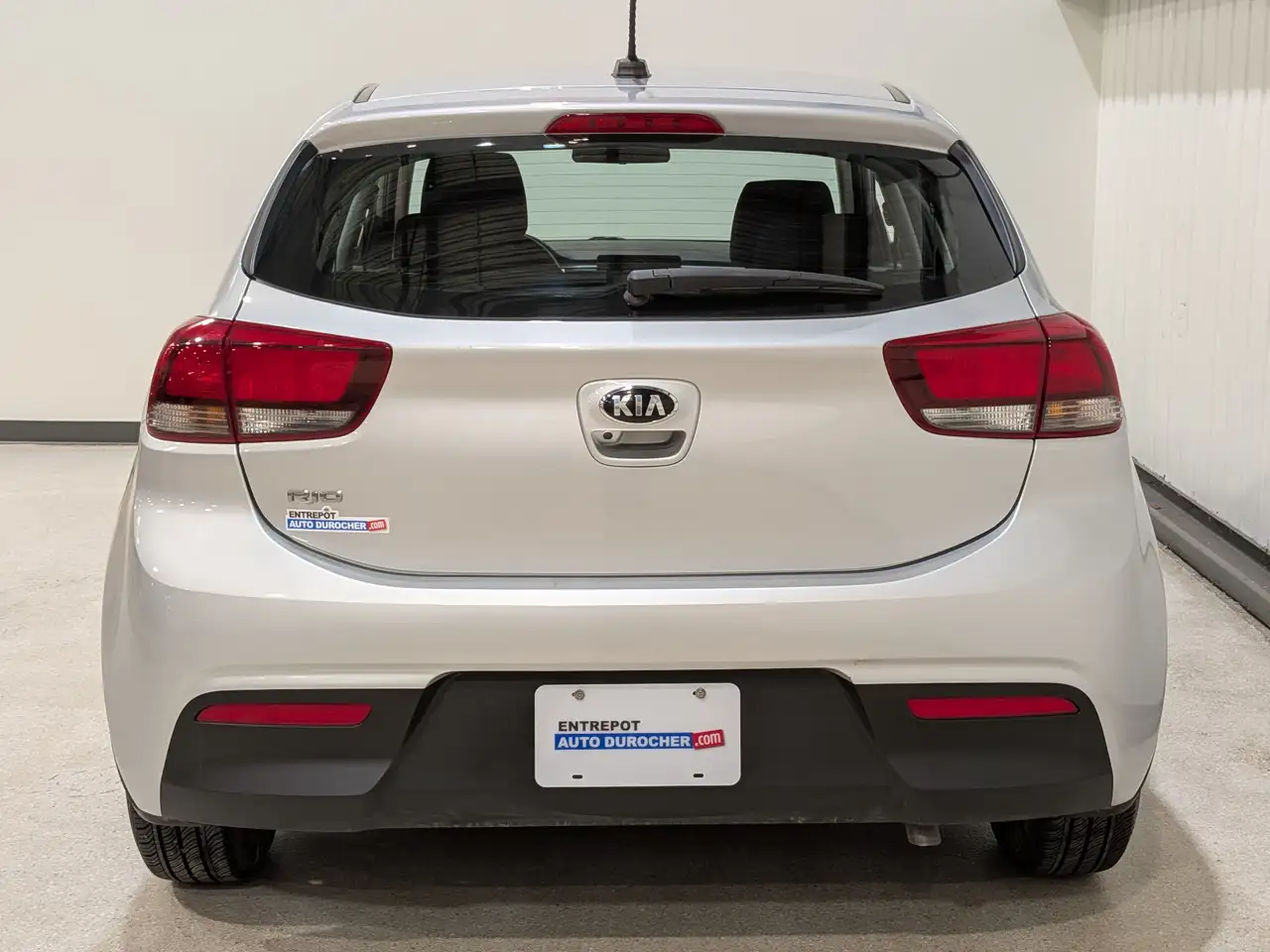 Kia Rio снимка Kia Rio