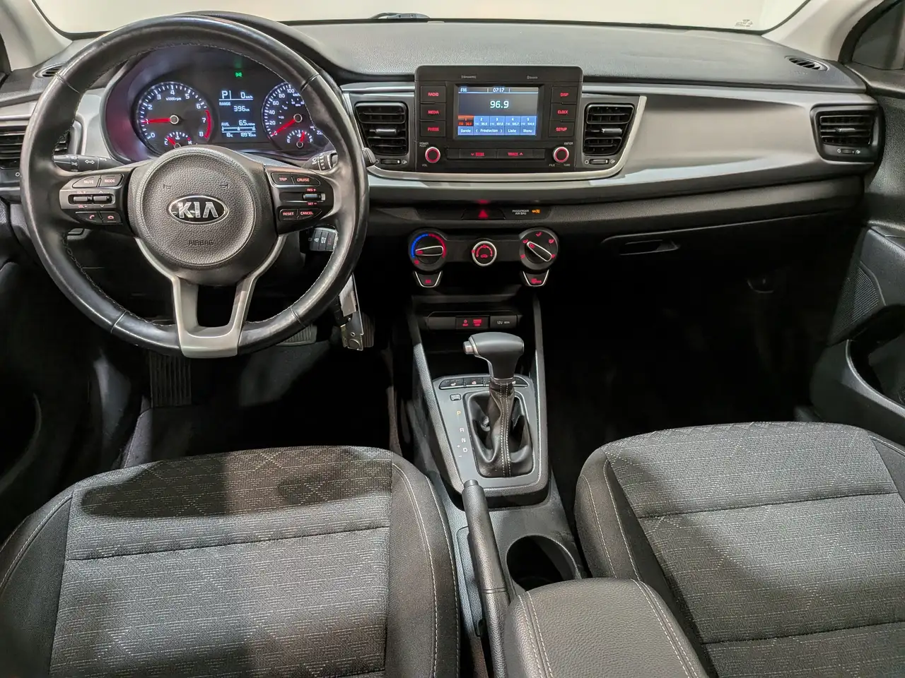 Kia Rio снимка Kia Rio