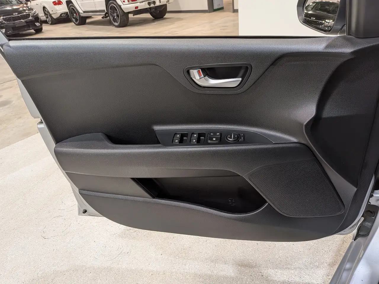 Kia Rio снимка Kia Rio