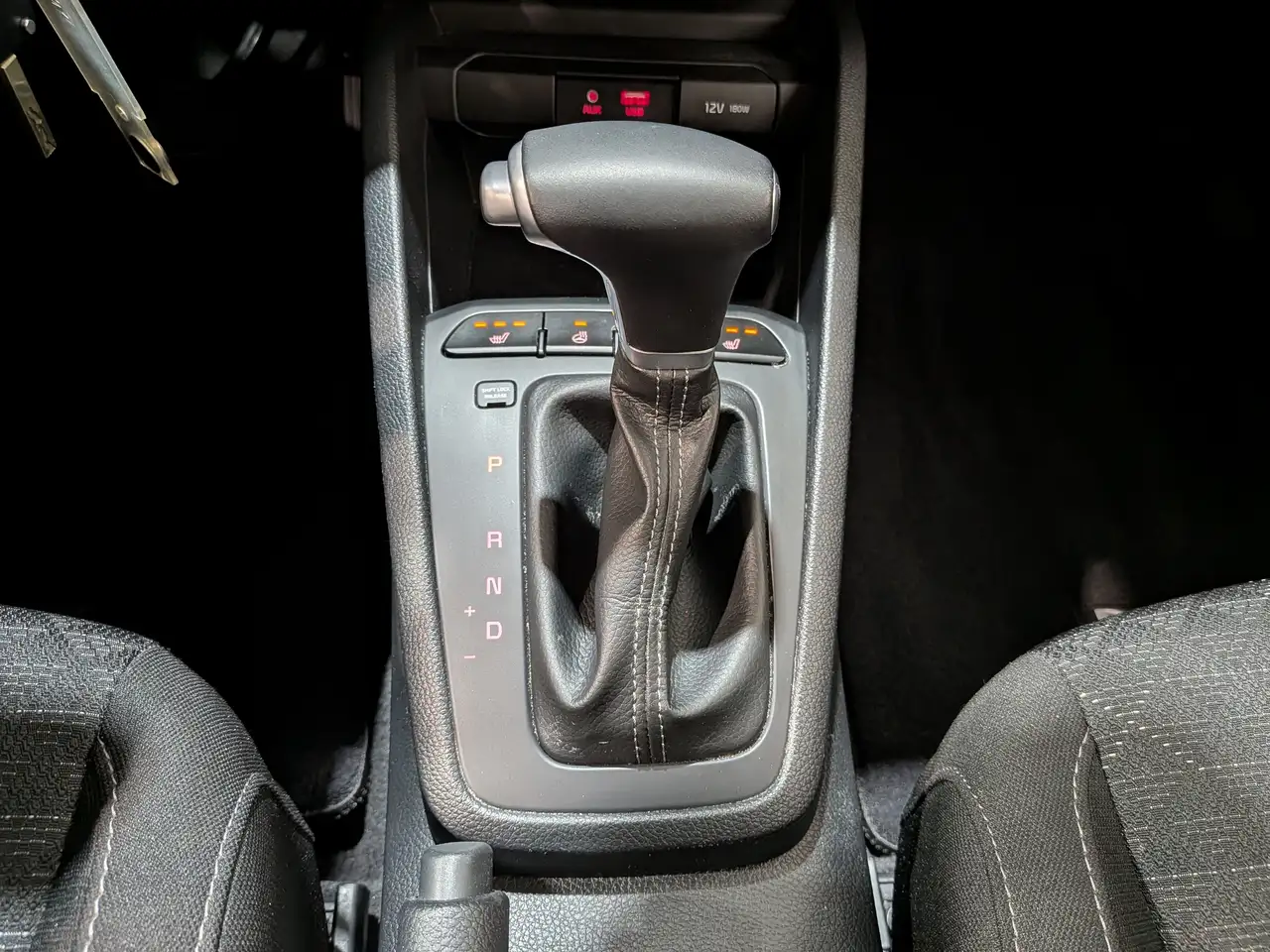 Kia Rio снимка Kia Rio