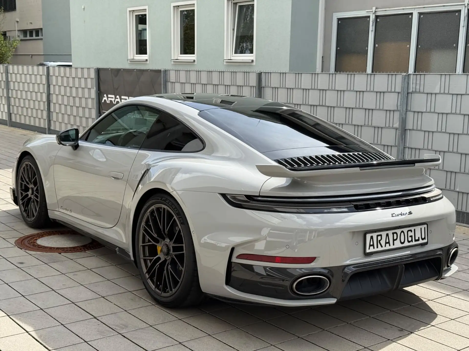 포르쉐 911 Turbo S Coupe 2026 화이트 사진 4