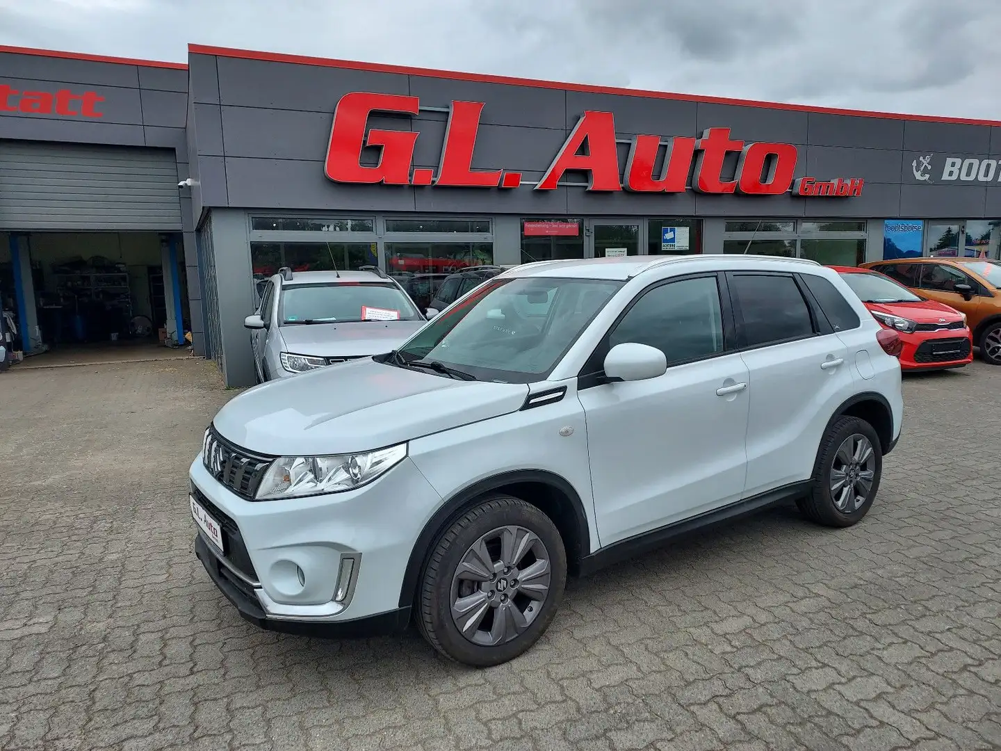 Suzuki Vitara 1.4 S 4x2/NAVI(SMARTLINK)/KAM/SITZHZG/TEM Weiß - 1