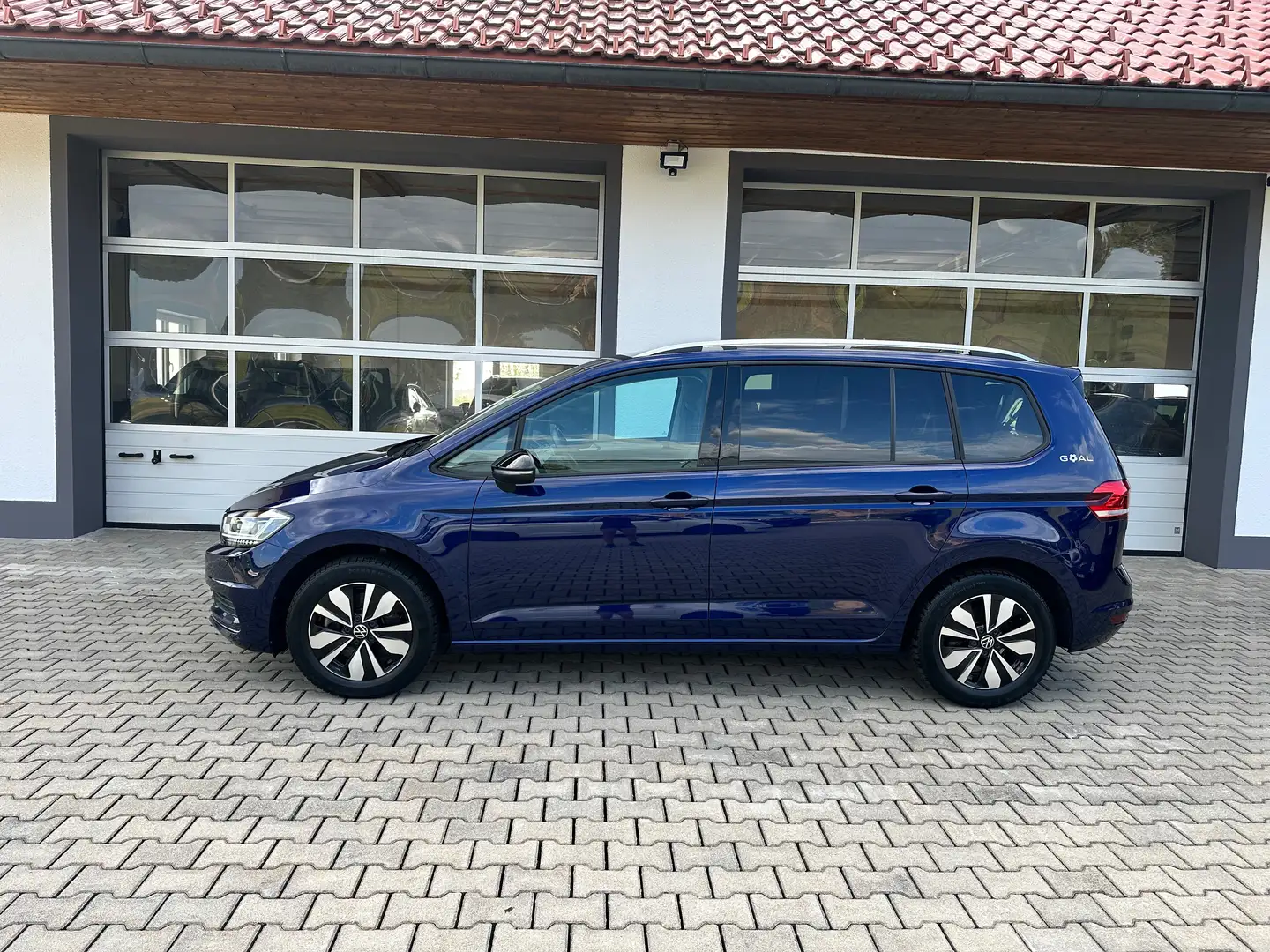 Volkswagen Touran Comfortline 2,0 TDI DSG *WSS-HZ*DIGITAL*APP*LED* Blau - 2