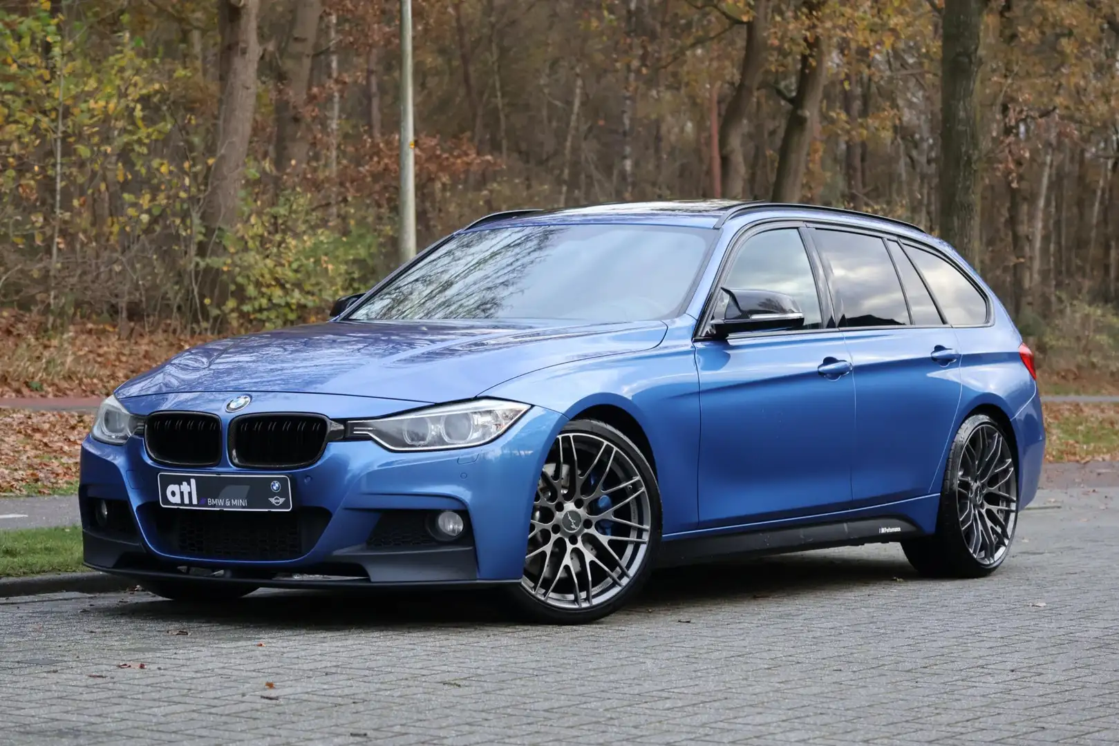 BMW 335 3-serie Touring 335i High Executive M Sport | AUT Blau - 1