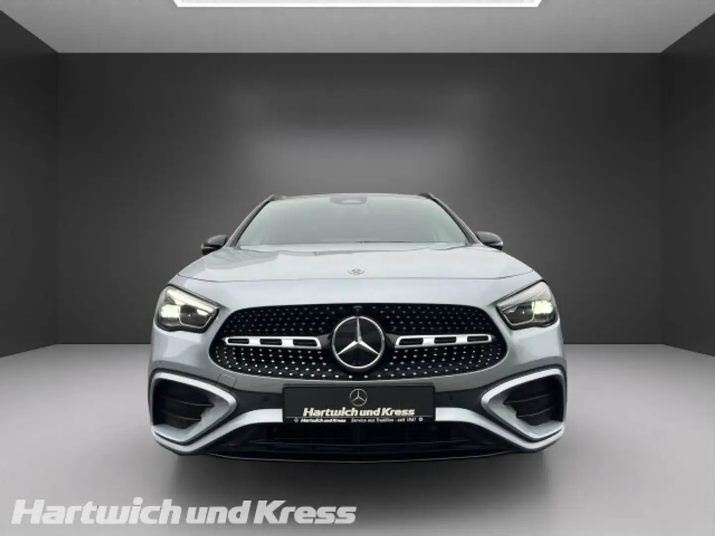 Mercedes-Benz GLA 220 GLA 220 4Matic AMG Line+AHK+Pano+Standhz+Burmester+ Silber - 2