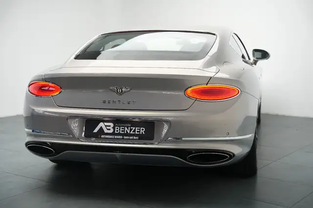 Bentley Continental GT view 12