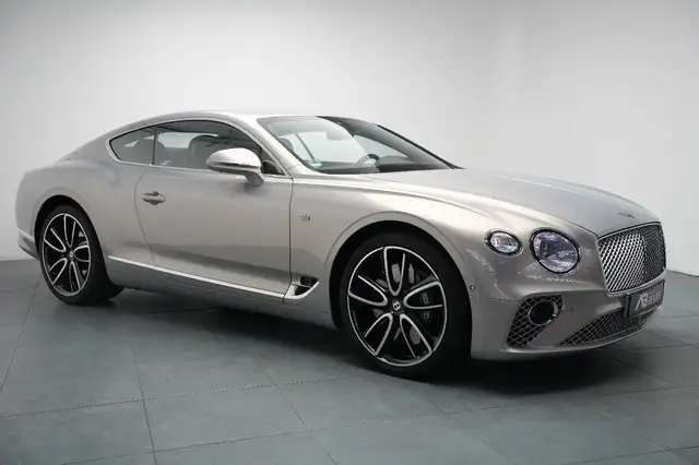 Bentley Continental GT view 8
