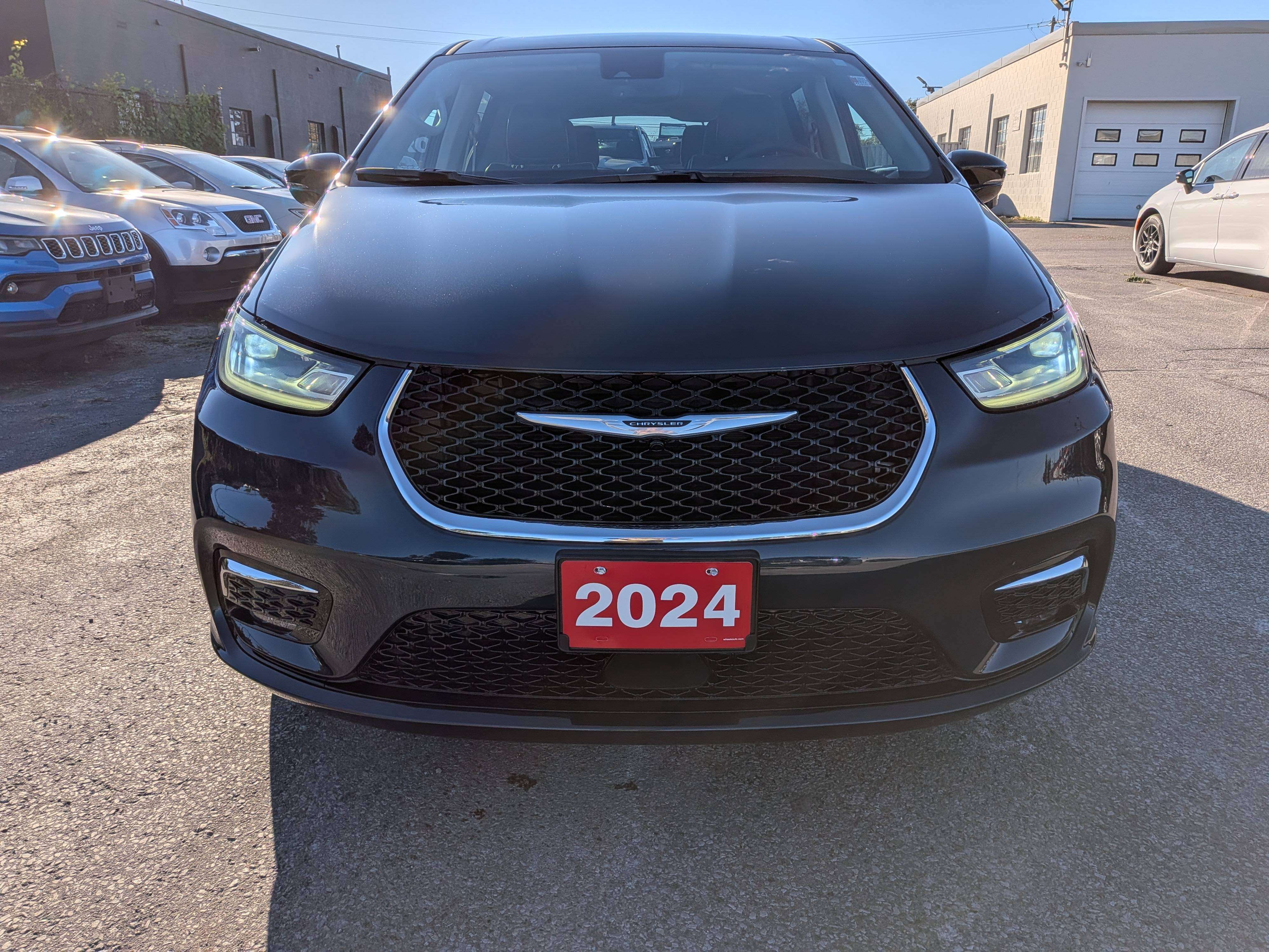 2024 Chrysler Pacifica