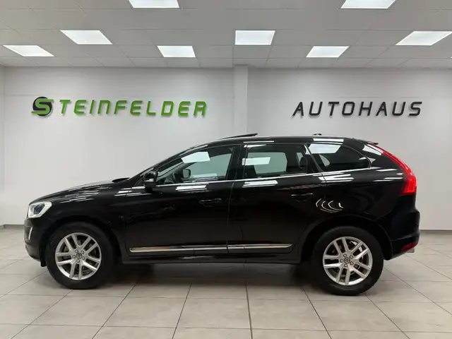 Volvo XC60 view 4