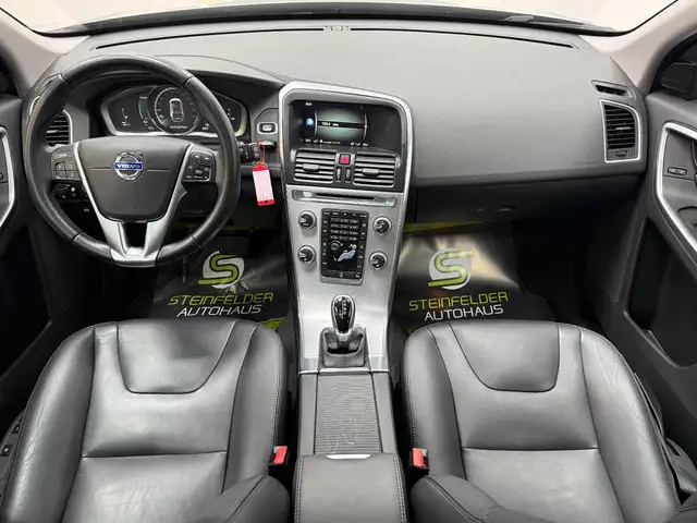 Volvo XC60 view 15