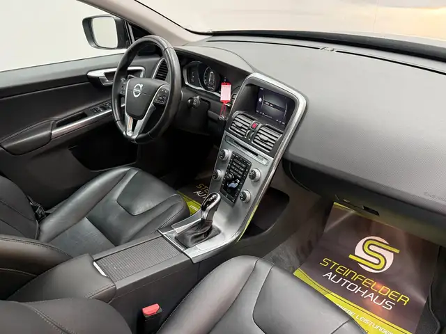 Volvo XC60 view 10