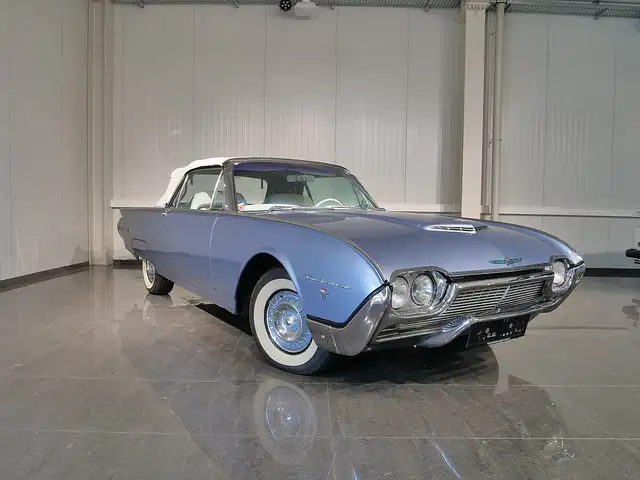 Ford Thunderbird Ansicht 3